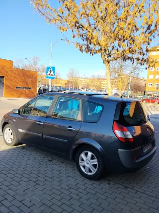 Renault Grand Scenic 2005