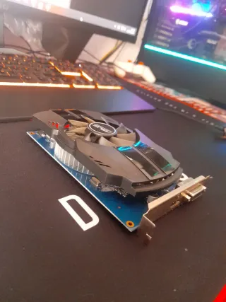 Tarjeta Gráfica ASUS GT 1030