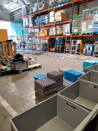 Lote Estanterías de aluminio para hostelería