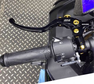 Yamaha YZF R1 Negra