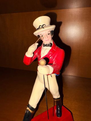 Statua 'Il camminatore' Johnnie Walker