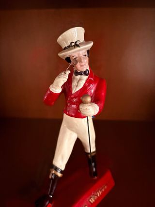 Statua 'Il camminatore' Johnnie Walker