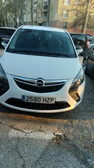 Opel Zafira 2014