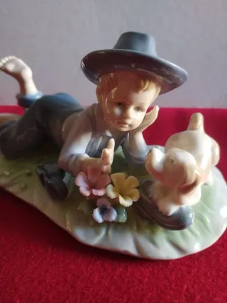 Statuetta in ceramica inglesi