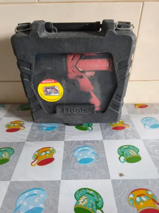 Taladro Atornillador Maletín 6 Piezas