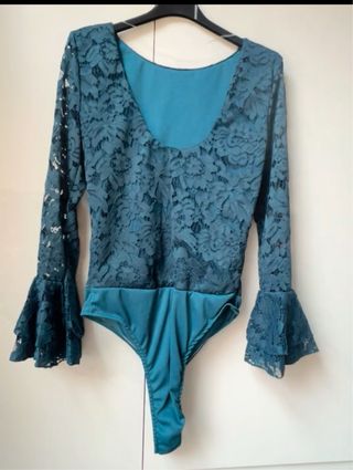 Vestido flamencode dos piezas: Falda y body encaje