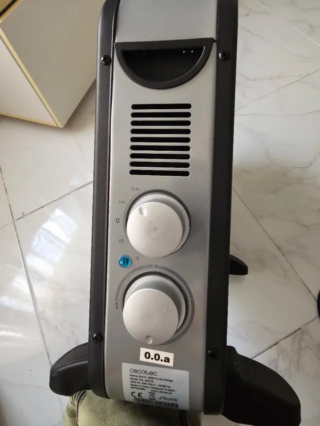 Radiador Cecotec Negro