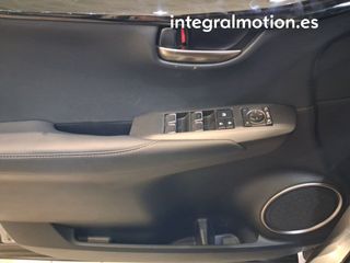 Lexus NX 2.5 300h Business 2WD