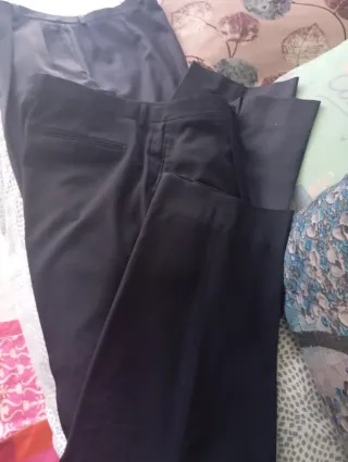 Lote 3 chaquetas y 2 pantalones