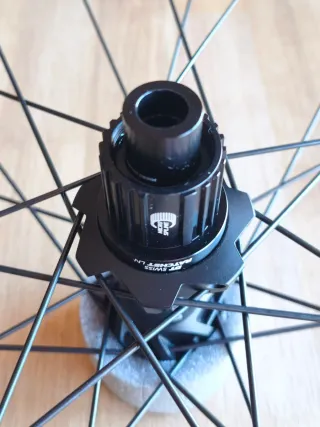 Rueda Trasera *NUEVA* DT SWISS M1900 SPLINE 29" 6T