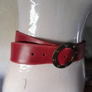 Cinturón Rojo Cuero Vintage-Hebilla Joya Y2K00's.
