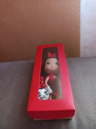 Muñeca Minnie humana con gatita y accesorios