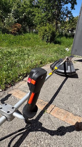 Desbrozadora Anova D545