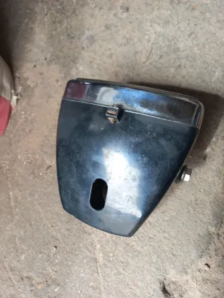 Faro Guzzi de 49