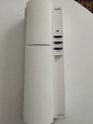 Teléfono portal Auta blanco