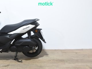 YAMAHA NMAX 125