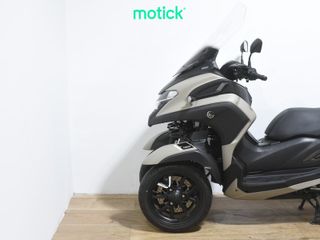YAMAHA TRICITY 300
