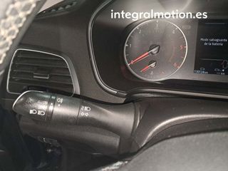 Renault Megane S.T. Intens Blue dCi 85 kW (115CV)