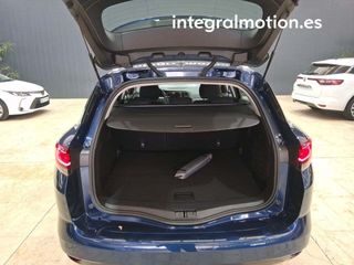 Renault Megane S.T. Business Blue dCi 85 kW (115CV)