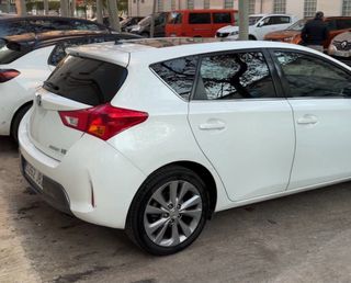 Toyota Auris 2015