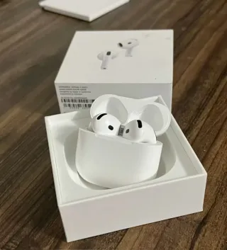 AirPods 4 con cancelación de ruido