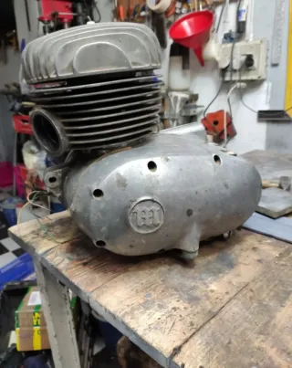 Motor completo de moto pago x BIZUN y envio x GLS