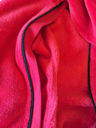 Forro polar rojo talla 44