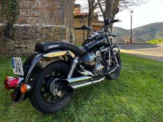 Keeway Superlight 125cc Custom impoluta