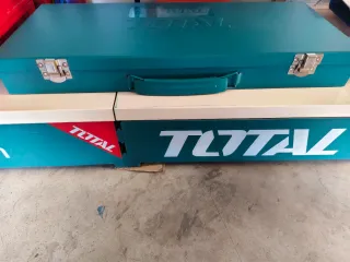 Maletín metálico autocle 1/2 Cr-V TOTAL
