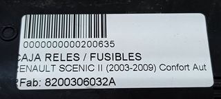 RENAULT SCENIC II Confort Authentique CAJA RELES / FUSIBLES