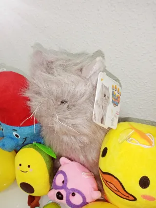 Lote peluches + 2 pelotas pequeñas de regalo