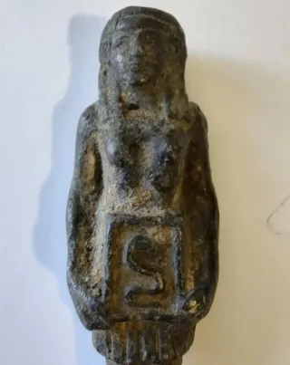 Amuleto egipcio de metal ushabti(shabti)