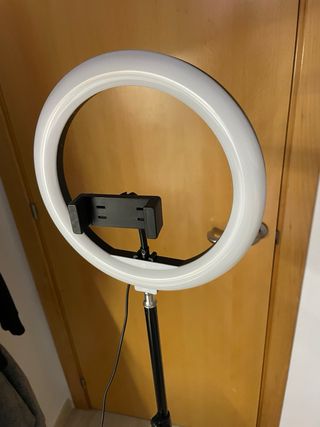 Trípode Aro de Luz con Soporte Móvil