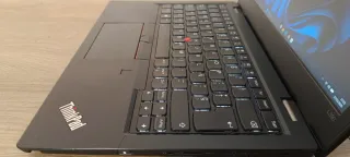 Portátil Lenovo Core i5 8th gen 8GB RAM 256GB SSD