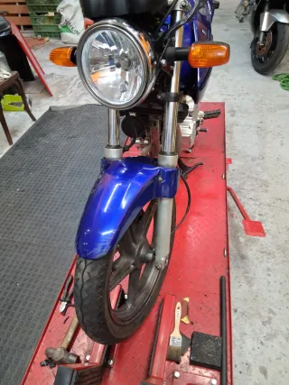 Honda CBF 250 Azul