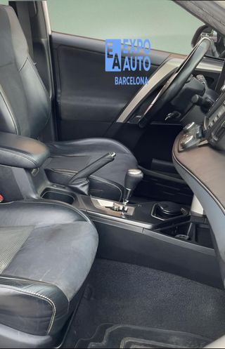 Toyota Rav4 2.5l hybrid 4WD Feel!