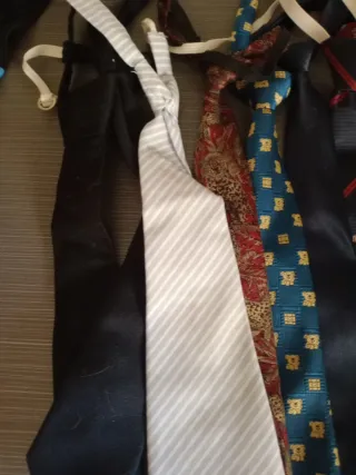 Lote 13 Corbatas Niño