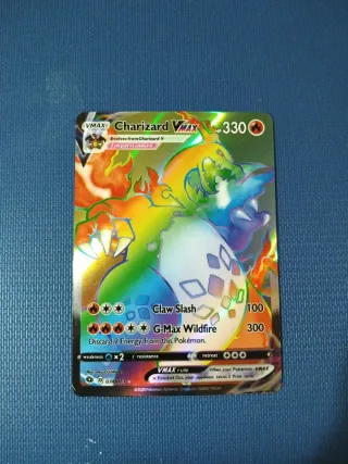 Carta Pokémon Charizard VMAX Gigantamax
