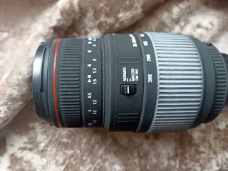 Sigma 70-300mm f/4-5.6 APO DG Macro Teleobjetivo