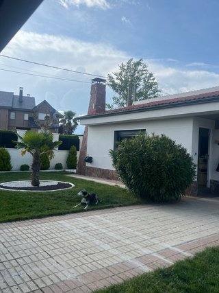 Casa turistica en Villaobispo. Vut. Eclipse solar