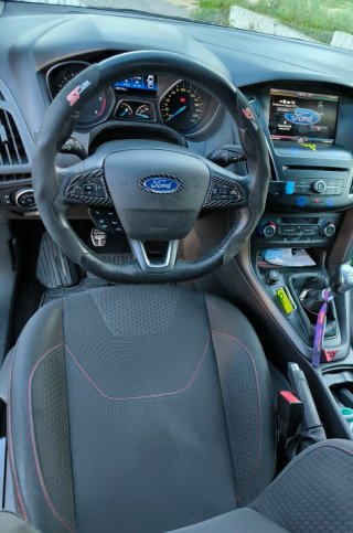 Ford Focus St line