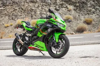 Kawasaki ZX-4RR KRT 2024 de segunda mano por 8.000 EUR en Arroyo