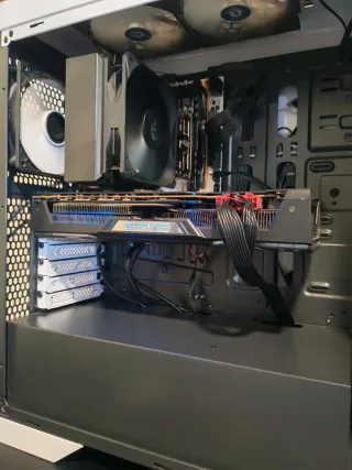 CHOLLO! PC GAMING 14 NUCLEOS + RX VEGA 64