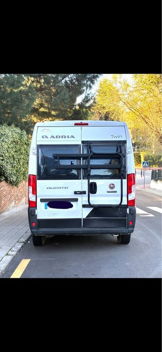 Adrià Twin  2021