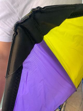 Cometa Aeris Morada y Amarilla