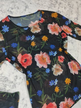 Top Malla Flores Mujer Talla M como nuevo