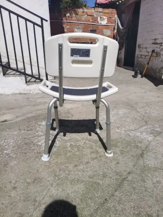 Silla de ducha regulable