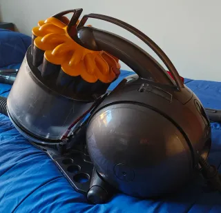 Aspirador Dyson DC33C + Accesorios