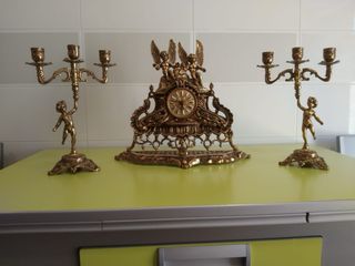 Candelabro de Bronce, Querubines