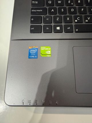 Portátil Asus 750L i5 8GB RAM NVIDIA